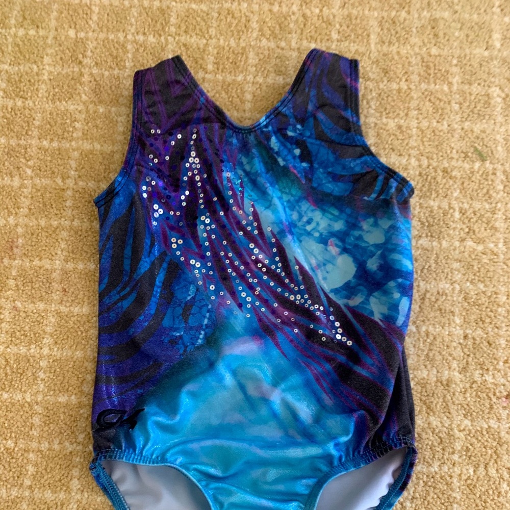 Girls gymnastics leotard (small)
